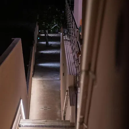 Apartman TSABAS BEACH SIDE APARTMENTS ΤΣΑΜΠΑΣ παραλιακά διαμερίσματα 1 *