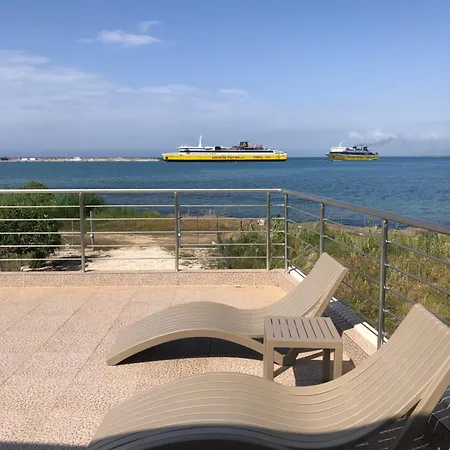 TSABAS BEACH SIDE APARTMENTS ΤΣΑΜΠΑΣ παραλιακά διαμερίσματα 1 Apartman