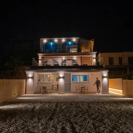 Tsabas Beach Side Apartments Τσαμπασ Παραλιακά Διαμερίσματα 1 *