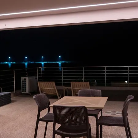 Lägenhet TSABAS BEACH SIDE APARTMENTS ΤΣΑΜΠΑΣ παραλιακά διαμερίσματα 1 *