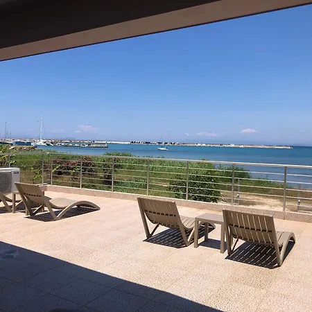 Tsabas Beach Side Apartments Τσαμπασ Παραλιακά Διαμερίσματα 1 Apartament *