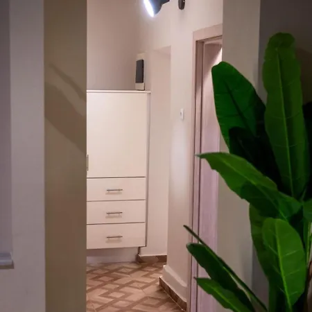 TSABAS BEACH SIDE APARTMENTS ΤΣΑΜΠΑΣ παραλιακά διαμερίσματα 1 Lägenhet *