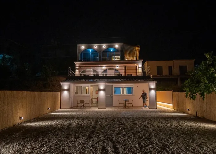 Tsabas Beach Side Apartments Τσαμπασ Παραλιακά Διαμερίσματα 1 *